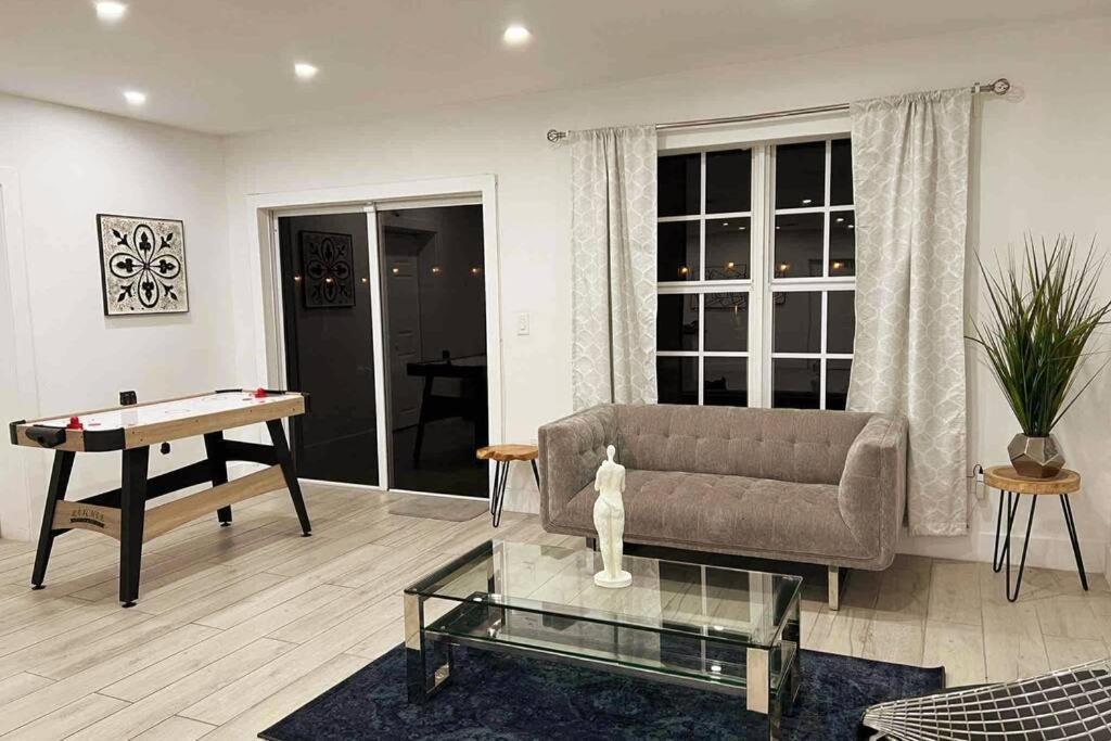 Casa vacanze Retreat To Luxury / 4br/ Bbq / Courtyard/parking