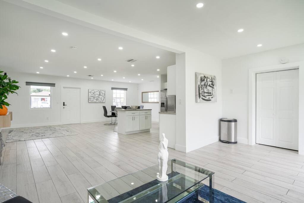 Retreat To Luxury / 4br/ Bbq / Courtyard/parking Casa vacanze Miami