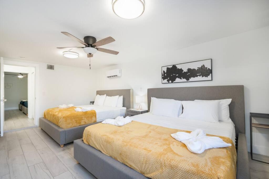 Retreat To Luxury / 4br/ Bbq / Courtyard/parking Casa vacanze *